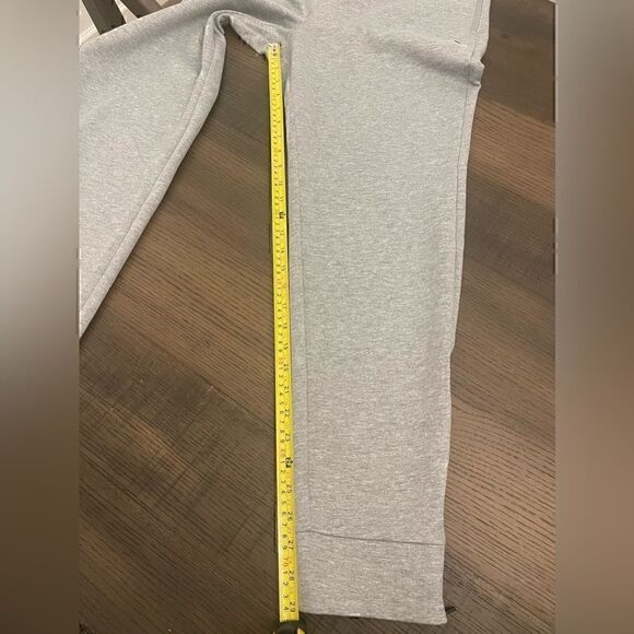 Champion Men’s Jogger Sweat Pants with Zippered Pockets and Ankle - Picture 7 of 11